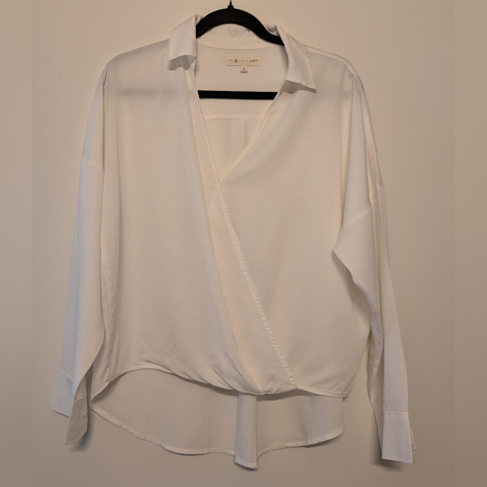 Lou & Grey for LOFT White Surplice Wrap Blouse Long Sleeve V-Neck | Size Small